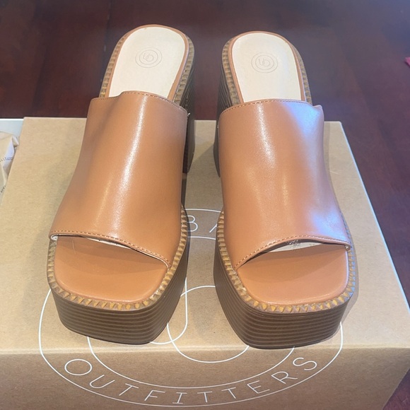 Urban Outfitters Paloma Mule Brown platform shoes size 7 - Picture 2 of 13